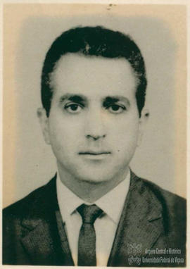 Professor Alberto Daker