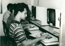 Curso na Central de Processamento de Dados (CPD)