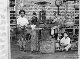 Barracão das oficinas da ESAV