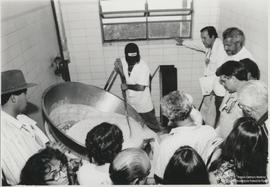 Demonstração de laticínios durante 68º Semana do Fazendeiro