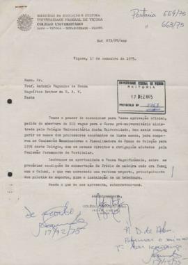 Abertura de vagas para o Curso Pré-Universitário - 1975