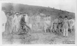 Aula prática de campo, a esquerda Rolfs