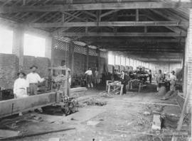 Vista interna da Marcenaria no Barracão das Oficinas