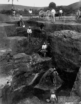 Escavação para extração de areia do sub-solo