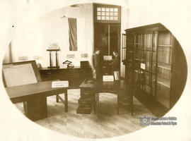 Exposição de móveis no Prédio Principal