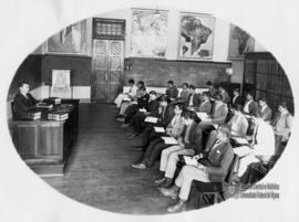 Aula de português para os estudantes do Curso Médio