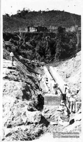 Construção dos alicerces do Prédio Principal