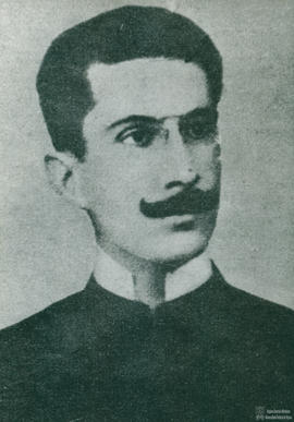 AB ainda jovem com bigode