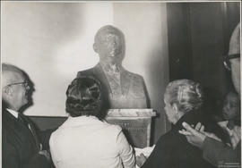 Busto de Arthur Bernardes 04