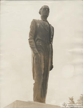 Estátua 02