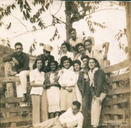 Familiares e conhecidos 11